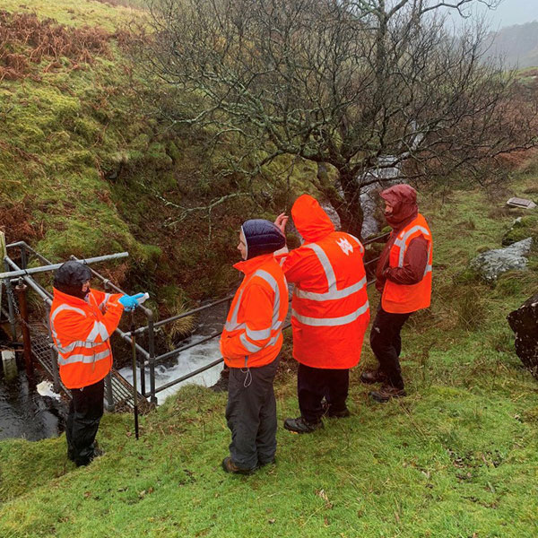 Charlotte Bryan and Gemma Godwin join scientists from the North Process team, Claire Parslow and Sion Pingle with Will Pugh from Production at Nant Braich Y Rhiw as part of their investigations.