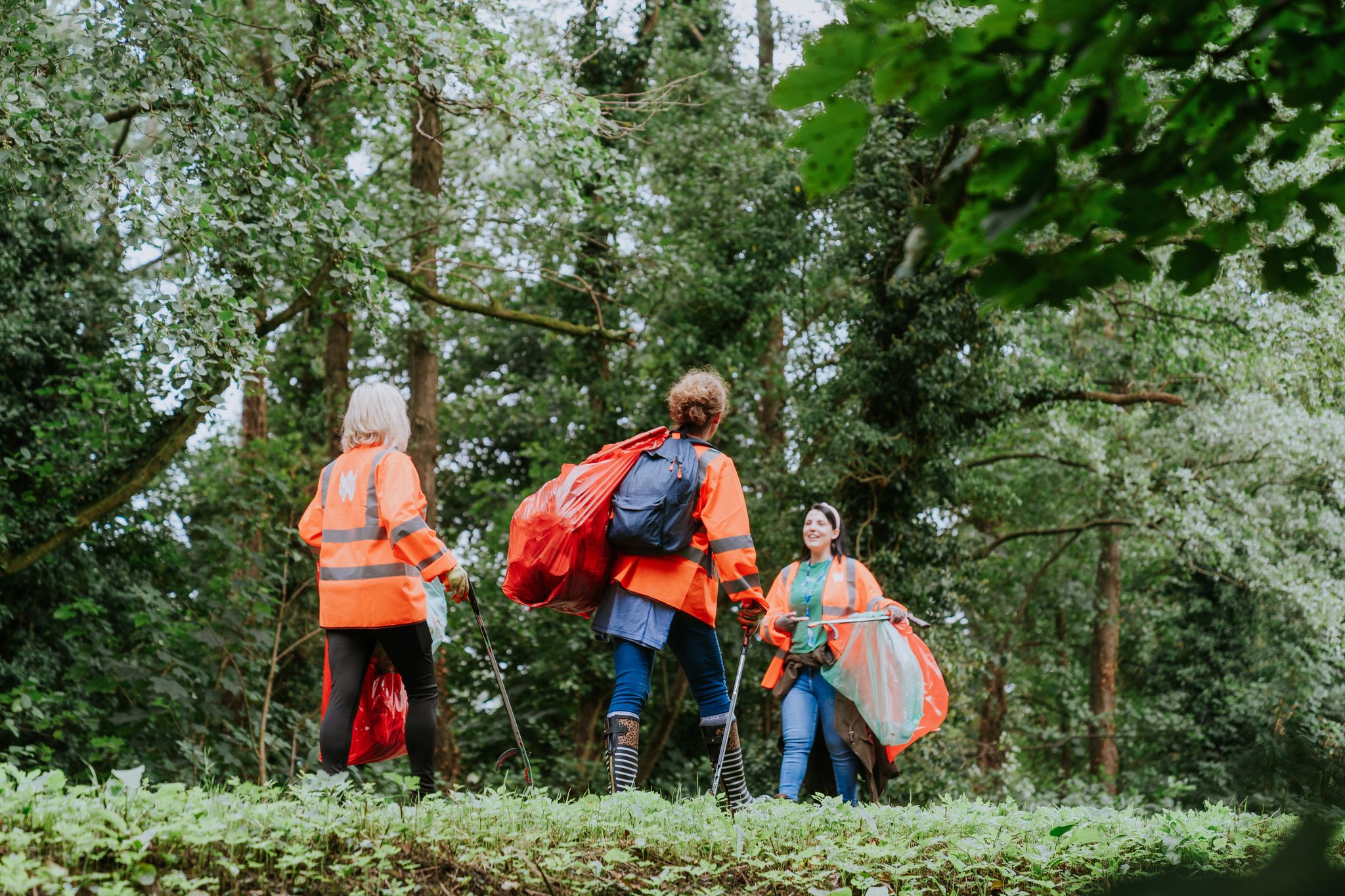 Welsh Water Colleagues Help Keep Cardiff Parks Tidy