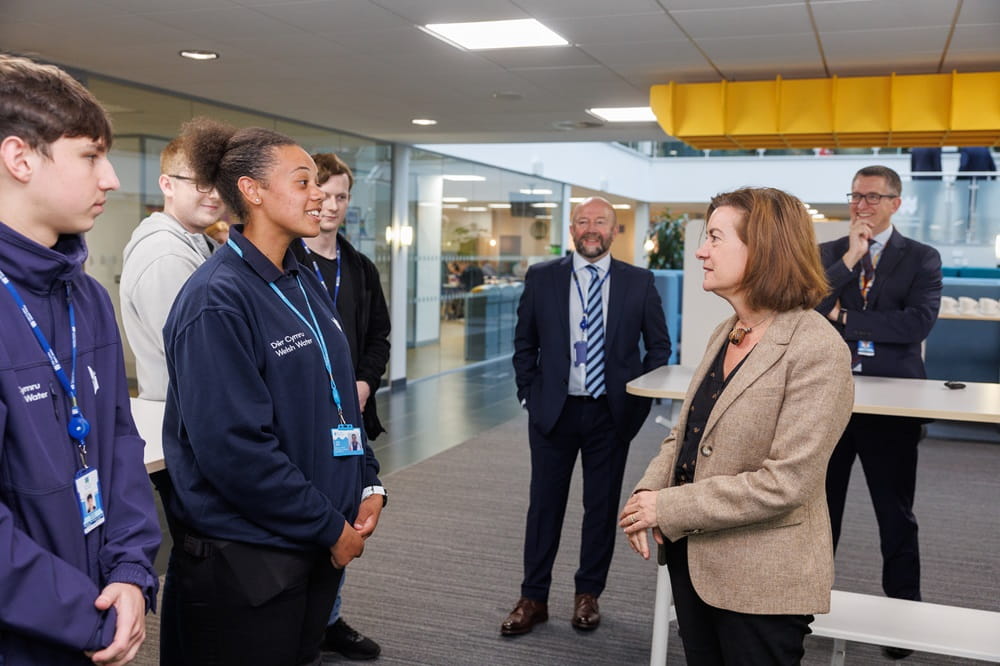 First Minister of Wales Eluned Morgan visit to Welsh Water head office in Cardiff. 24.10.24